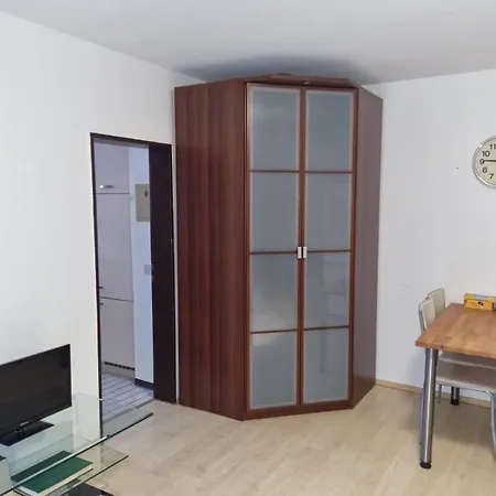 B116, Schoene Ferienwohnung Mit 2 Schlafzimmern * لانشتاين