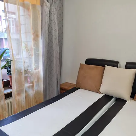 B116, Schoene Ferienwohnung Mit 2 Schlafzimmern *